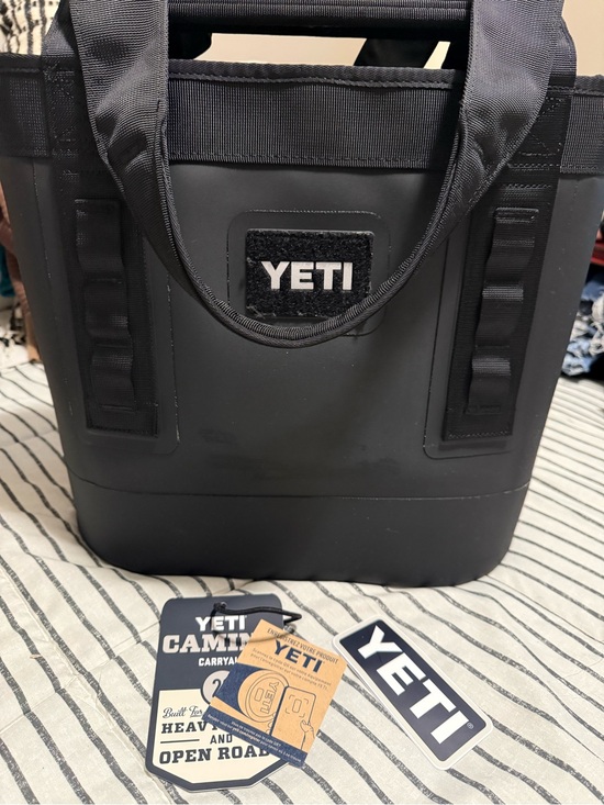Yeti Handbags - YETI Camino 20 - Black on Black